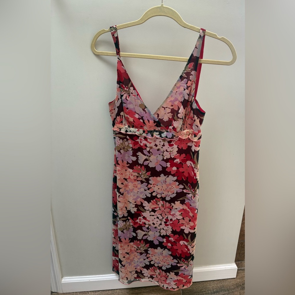 Laundry By Shelli Segal Floral V-Neck Midi Dress